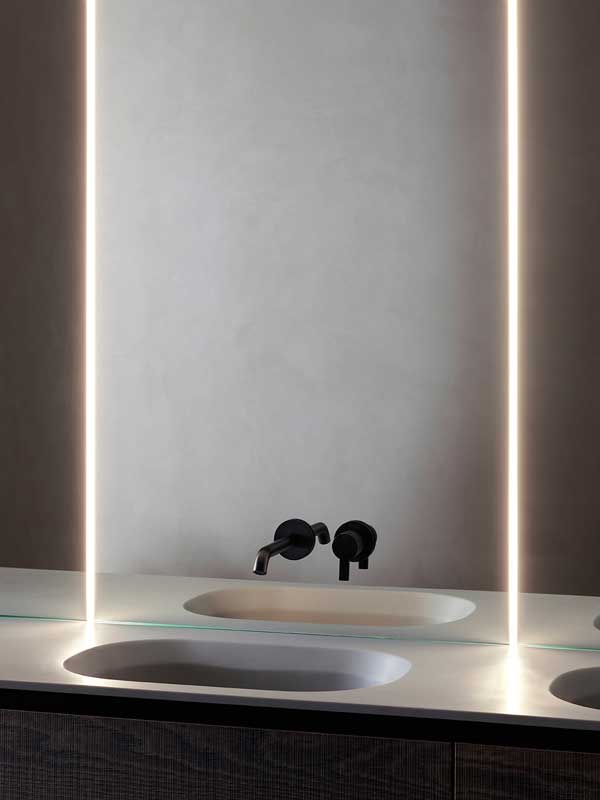 Strato Mirror LED Lighting Mirror