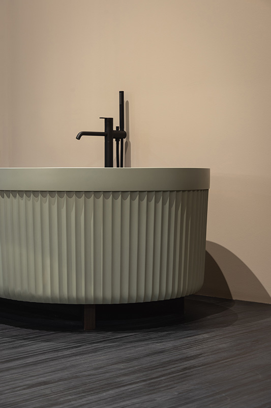 Freestanding bathtub from Heritage Collection