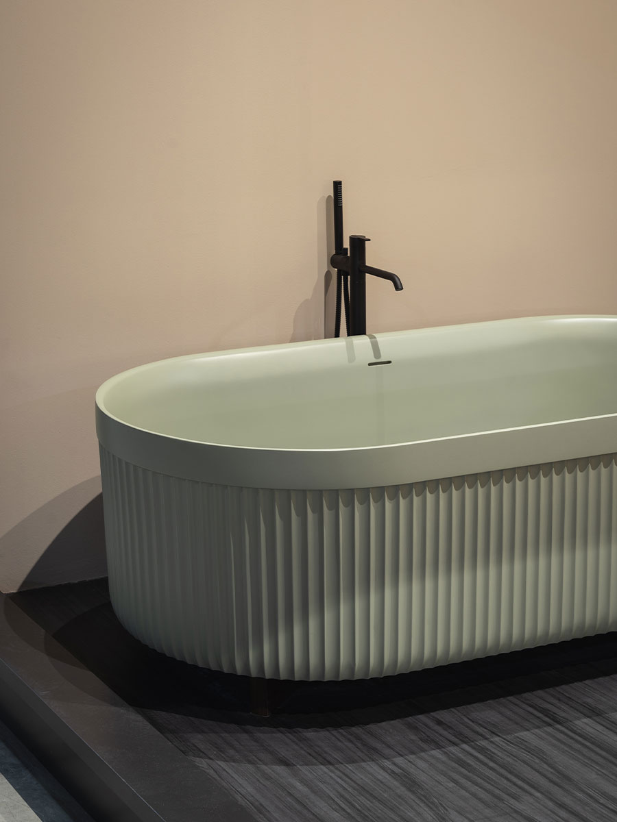 Freestanding bathtub from Heritage Collection